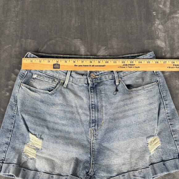 DENIZEN From Levi’s MOM SHORTS Size 15 W32 Distressed Denim Cuffed Juniors Women - Picture 3 of 10